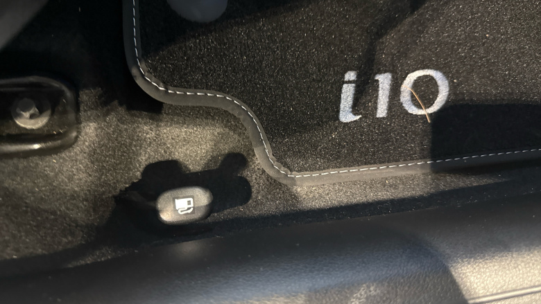 Hyundai i10 1.2 [79] Premium 5dr Auto [Nav] Petrol Hatchback